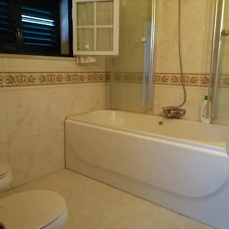 Louis Terrace House Lizbona